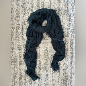Allude large scarf